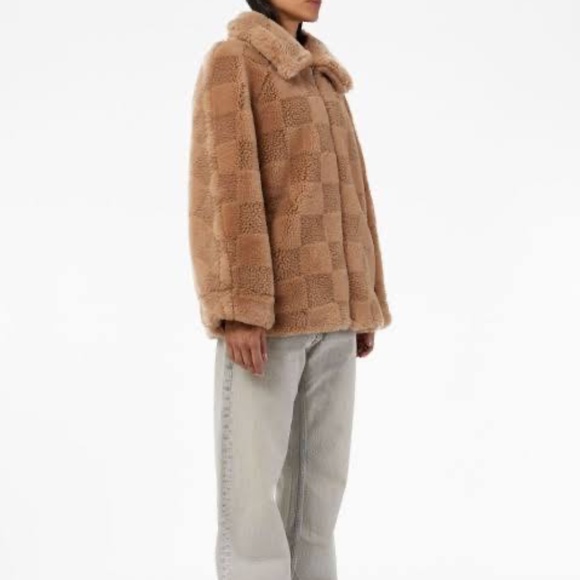 Apparis Lucy Checked Faux Fur Jacket in Size M in Butterscotch NWT - Picture 6 of 9